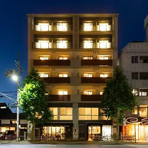 Japaning Oxa 3*, 京都市 日本